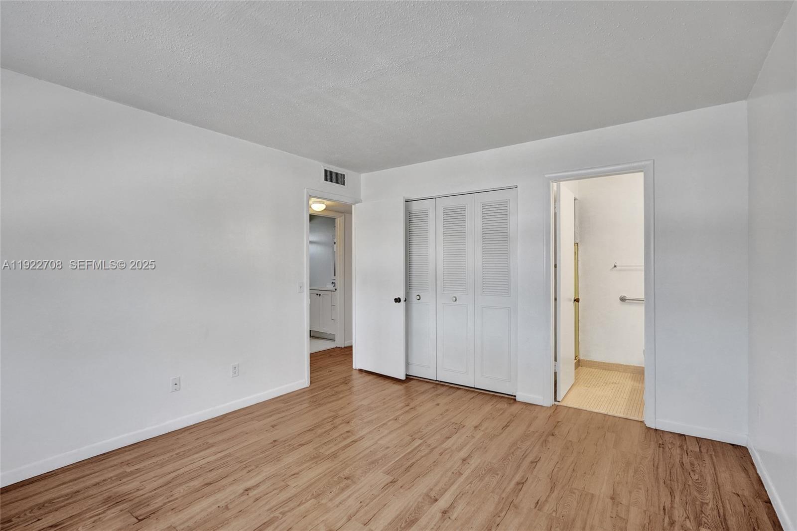 ARROWHEAD CONDO NO I - Residential