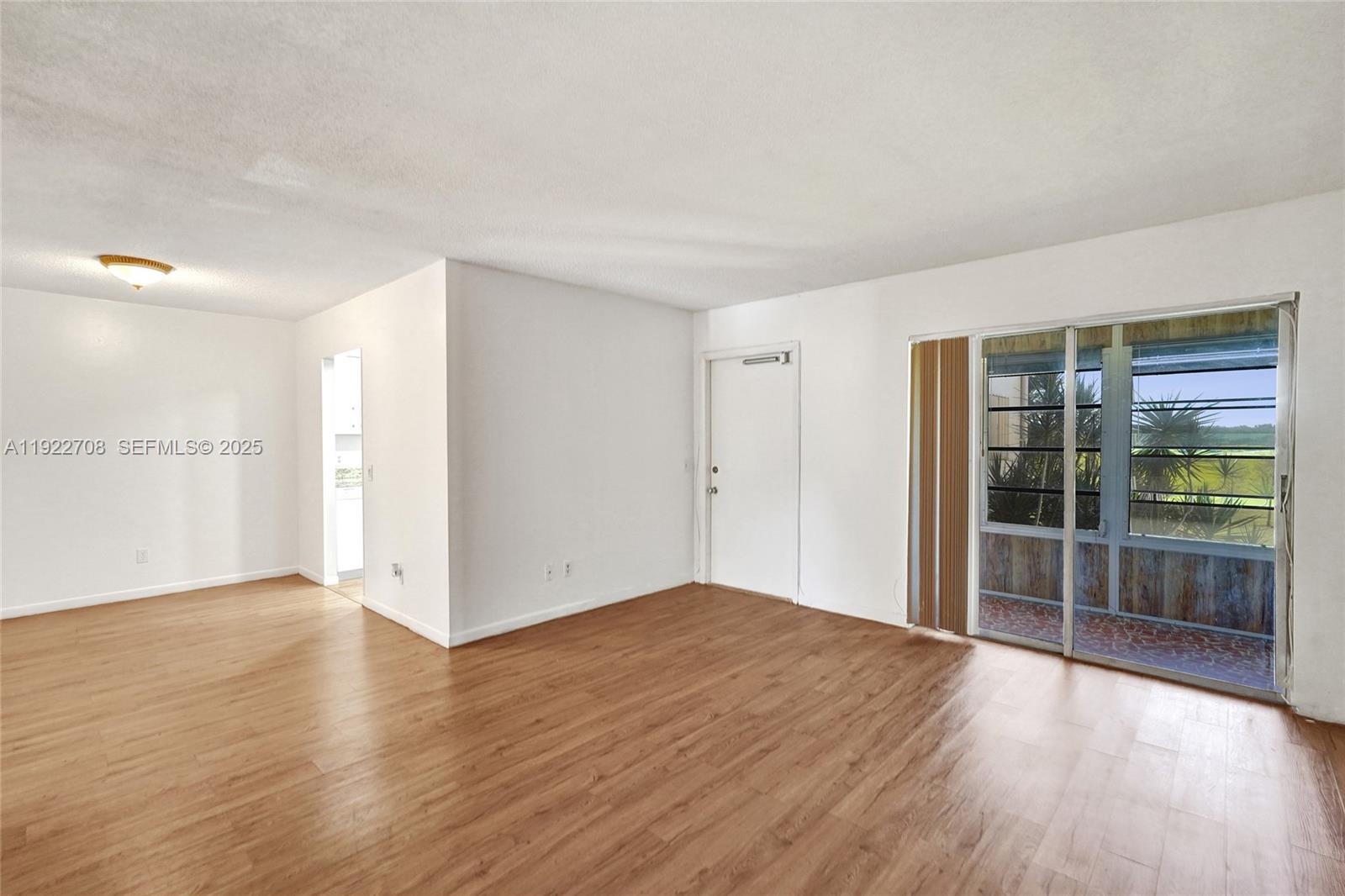 ARROWHEAD CONDO NO I - Residential