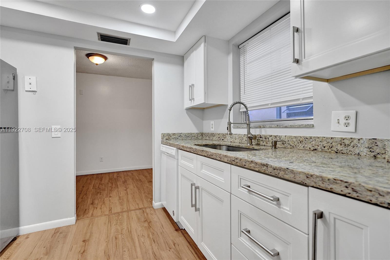 ARROWHEAD CONDO NO I - Residential