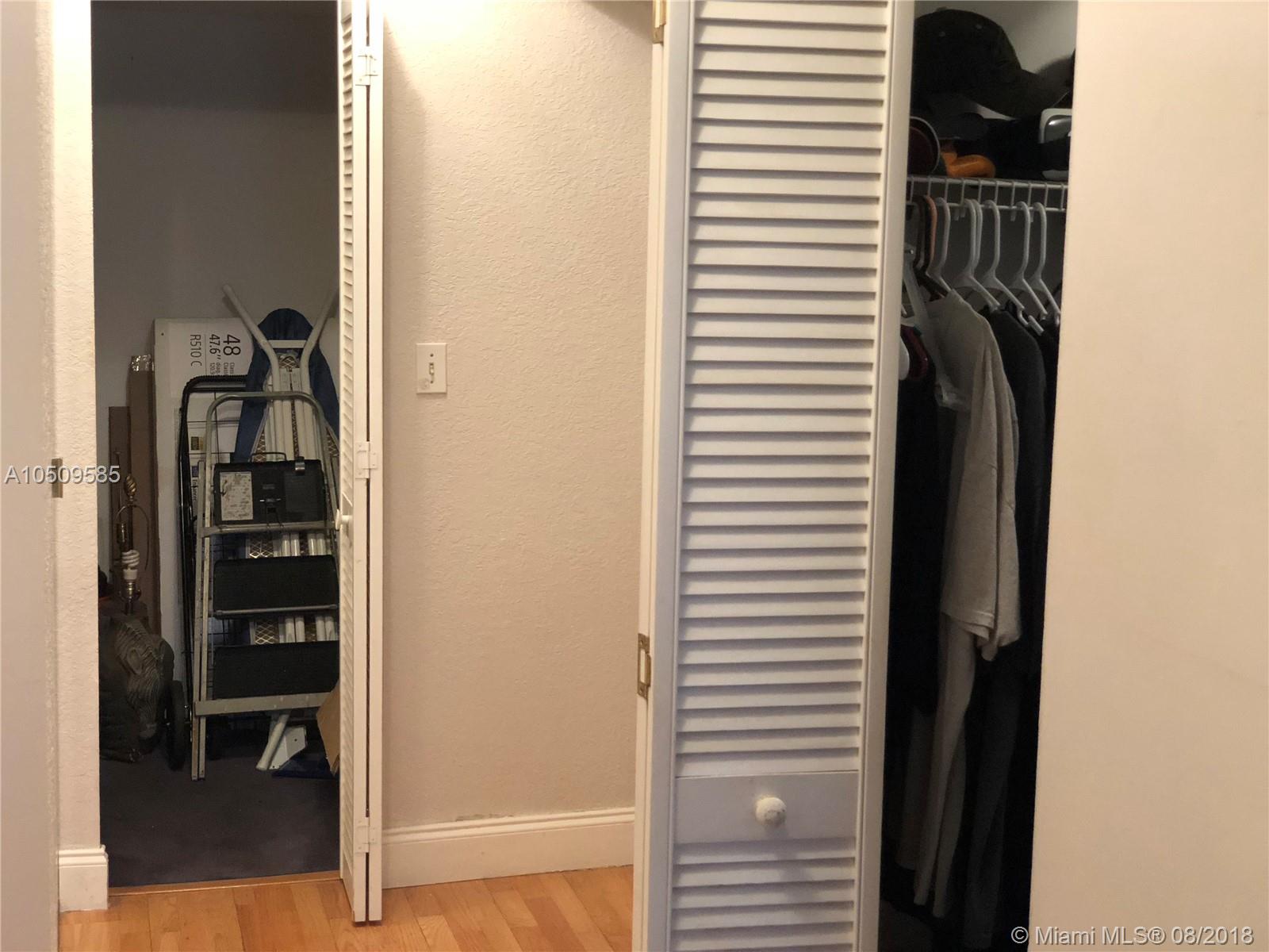 PARK PLACE #3 CONDO - Residential