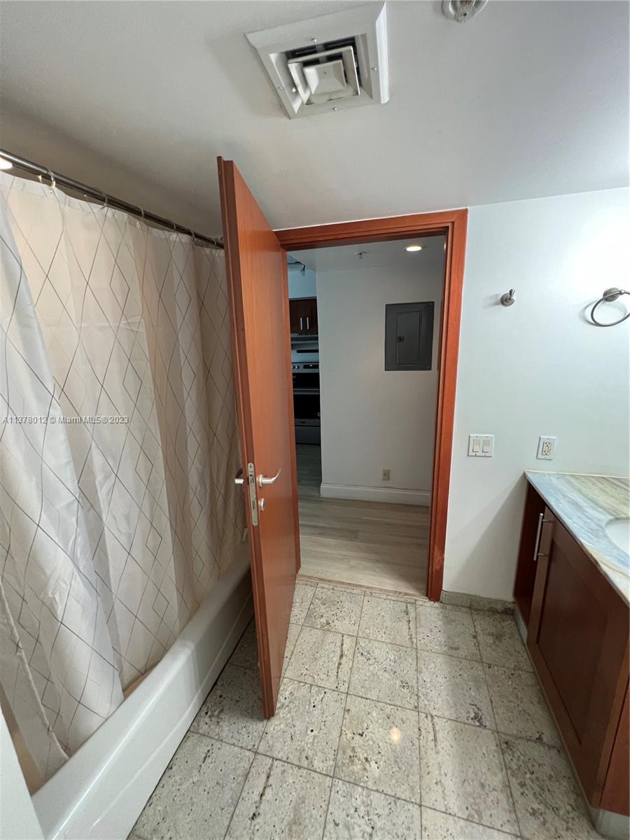 SPIAGGIA OCEAN CONDO - Residential Lease