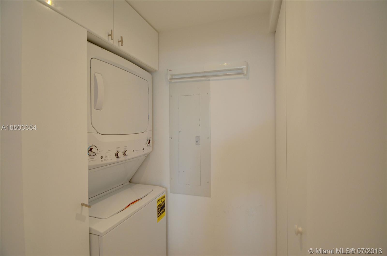 TRUMP ROYALE CONDO - Residential