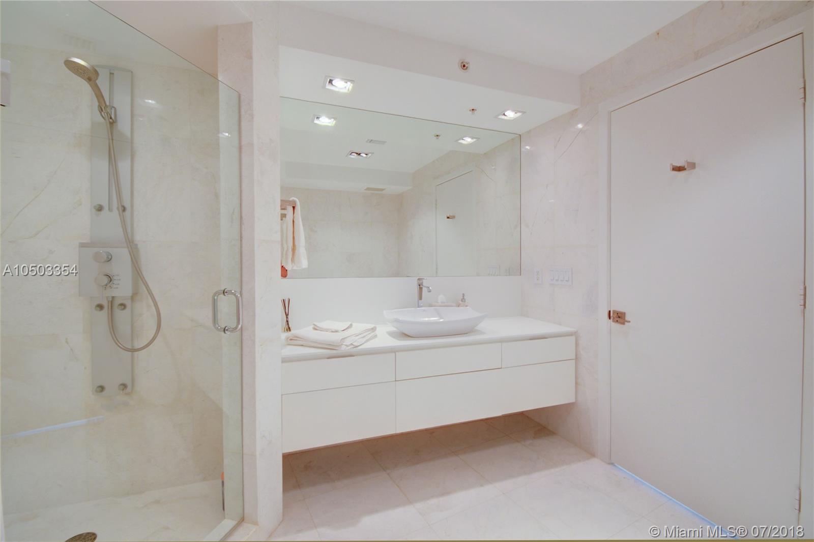 TRUMP ROYALE CONDO - Residential