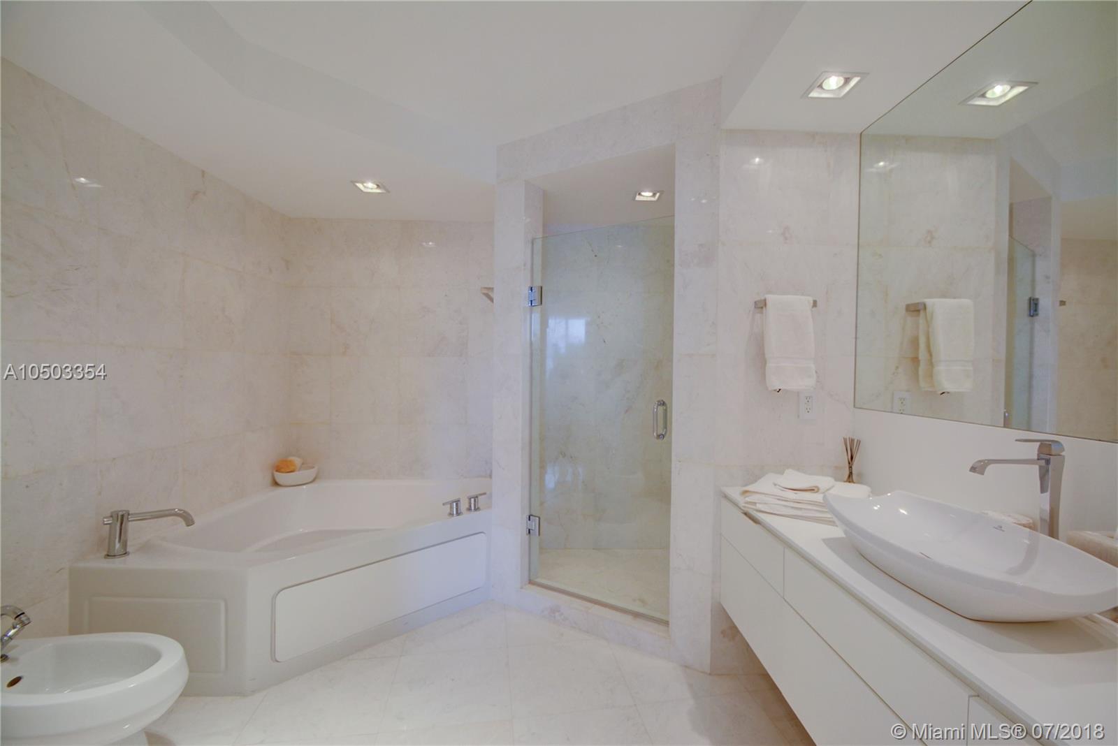 TRUMP ROYALE CONDO - Residential