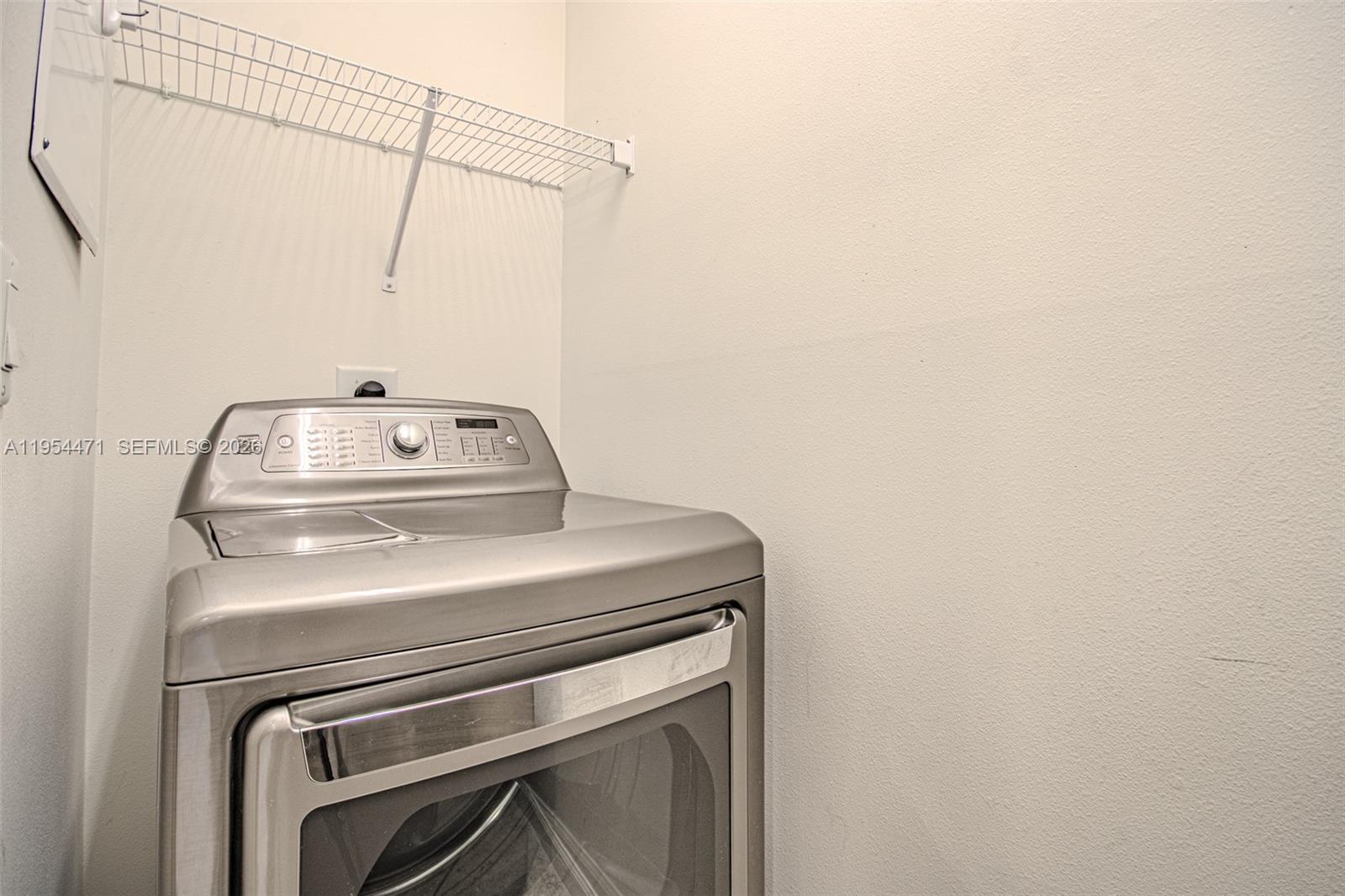 BLUE LAKE TOWNHOMES - Residential