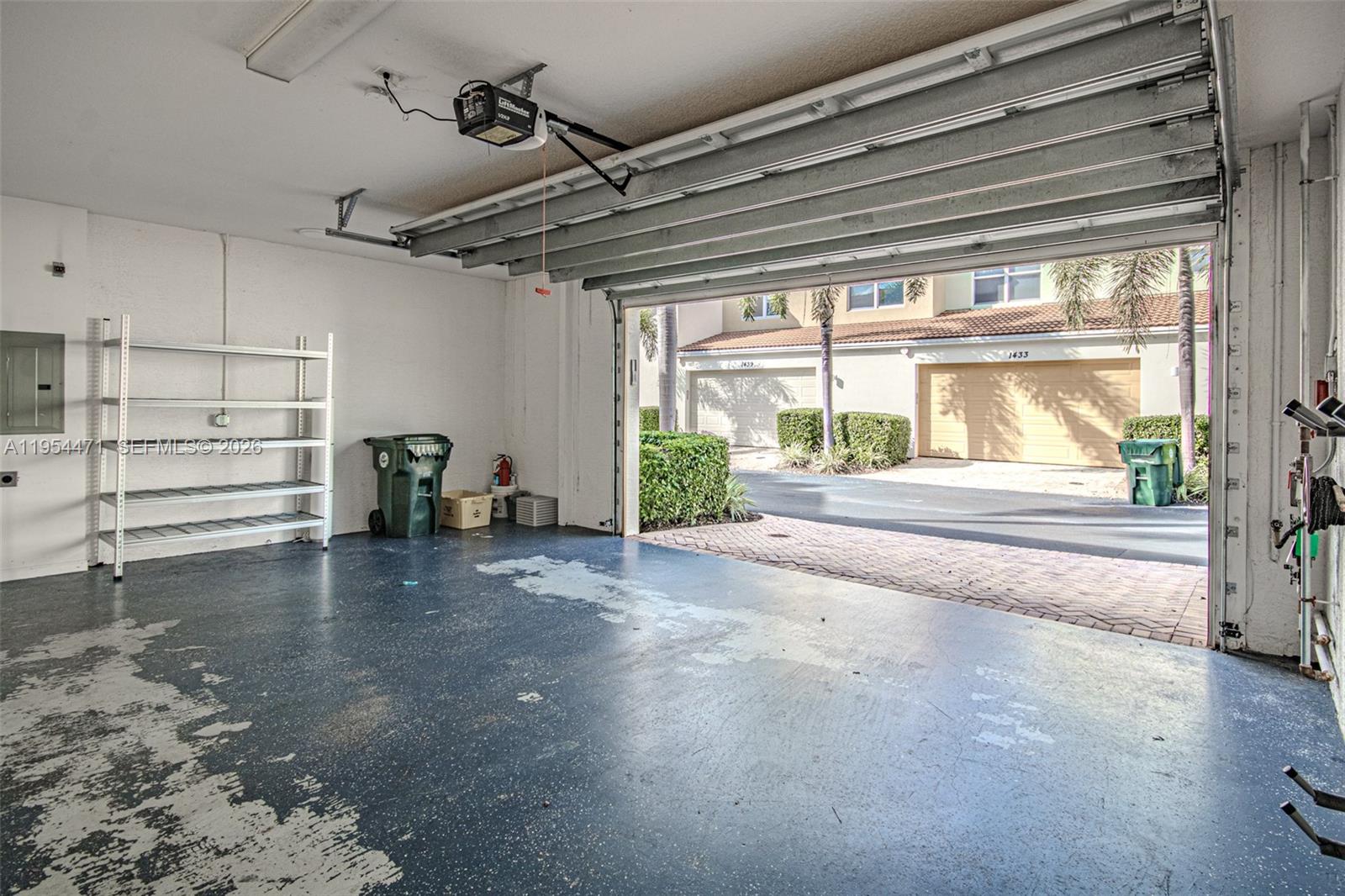 BLUE LAKE TOWNHOMES - Residential