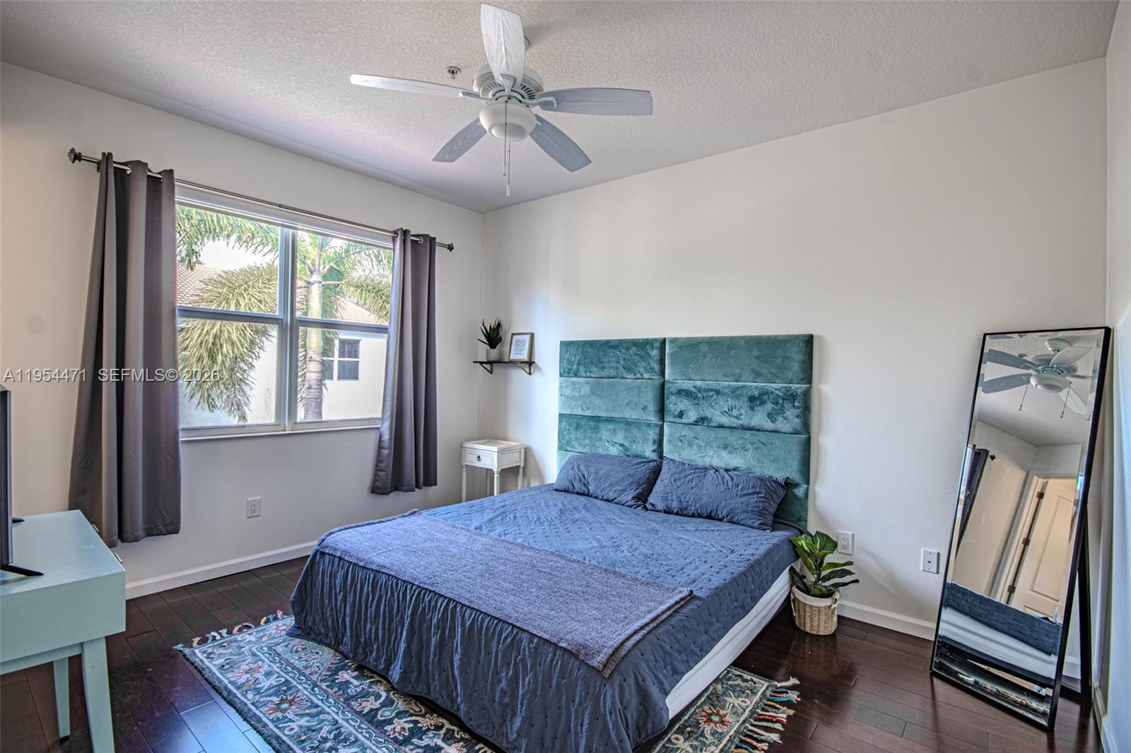 BLUE LAKE TOWNHOMES - Residential