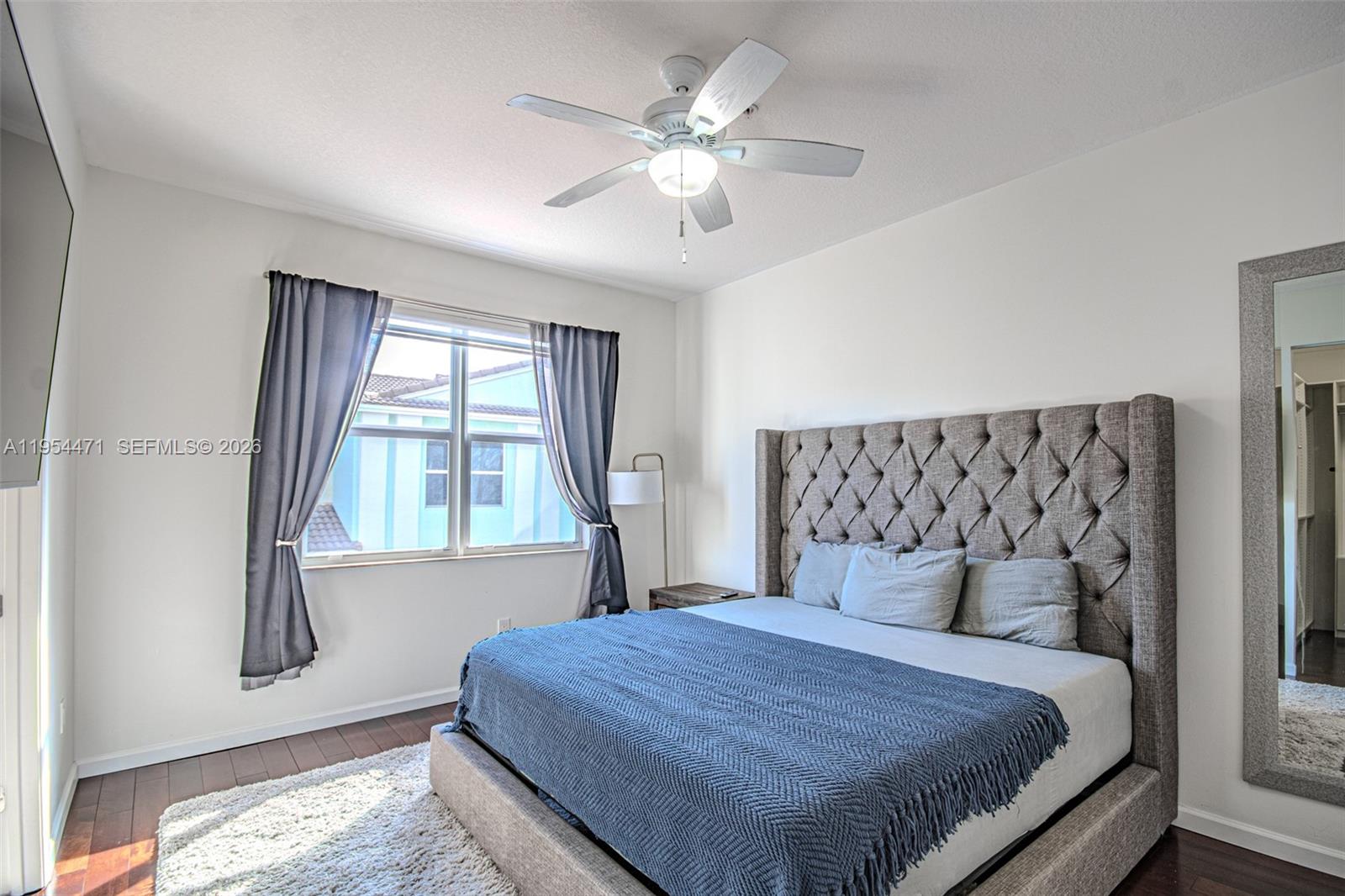 BLUE LAKE TOWNHOMES - Residential