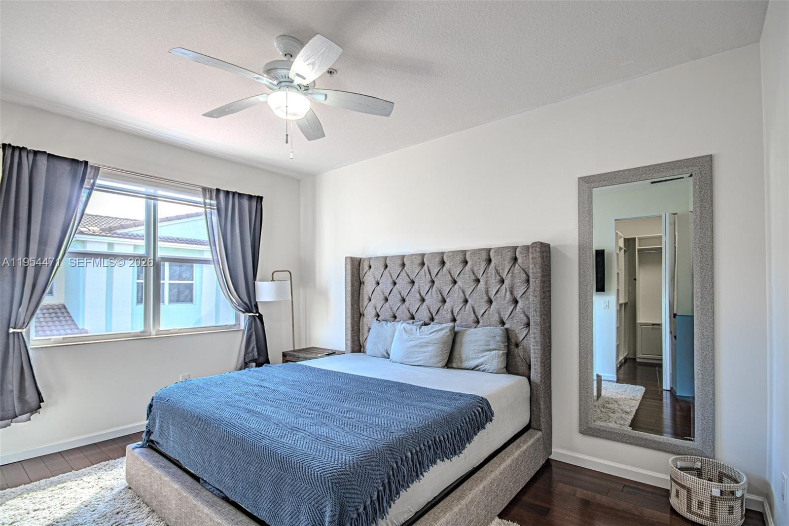 BLUE LAKE TOWNHOMES - Residential