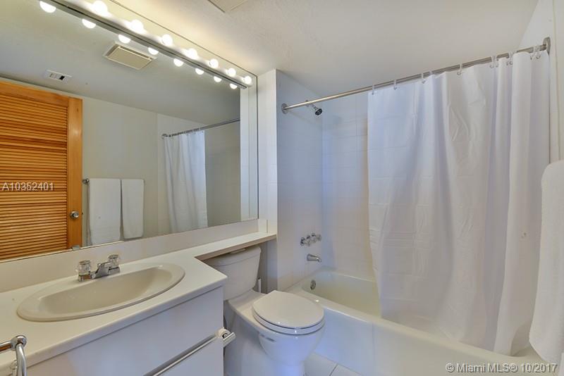 SOUTH POINTE TOWERS CONDO - Residential Lease