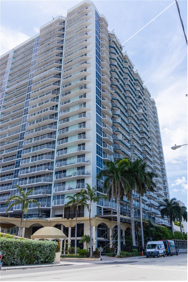 Rental Property at 7601 E Treasure Dr 923, North Bay Village, Miami-Dade County, Florida - Bedrooms: 2 
Bathrooms: 2  - $3,100 MO.