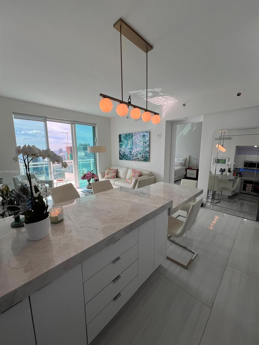 THE PLAZA 851 BRICKELL CO - Residential Lease