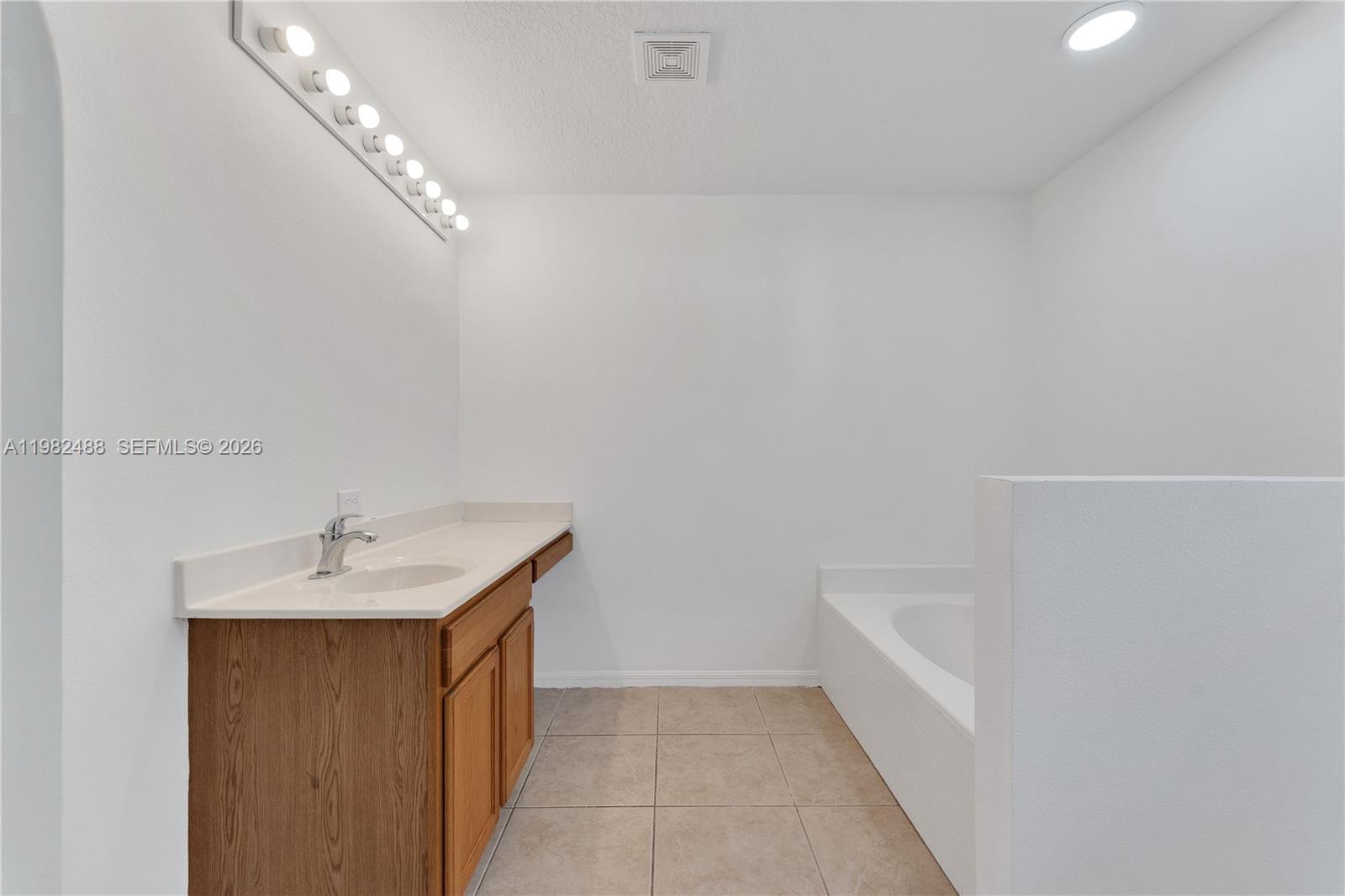 PORT ST LUCIE SECTION 33 - Residential