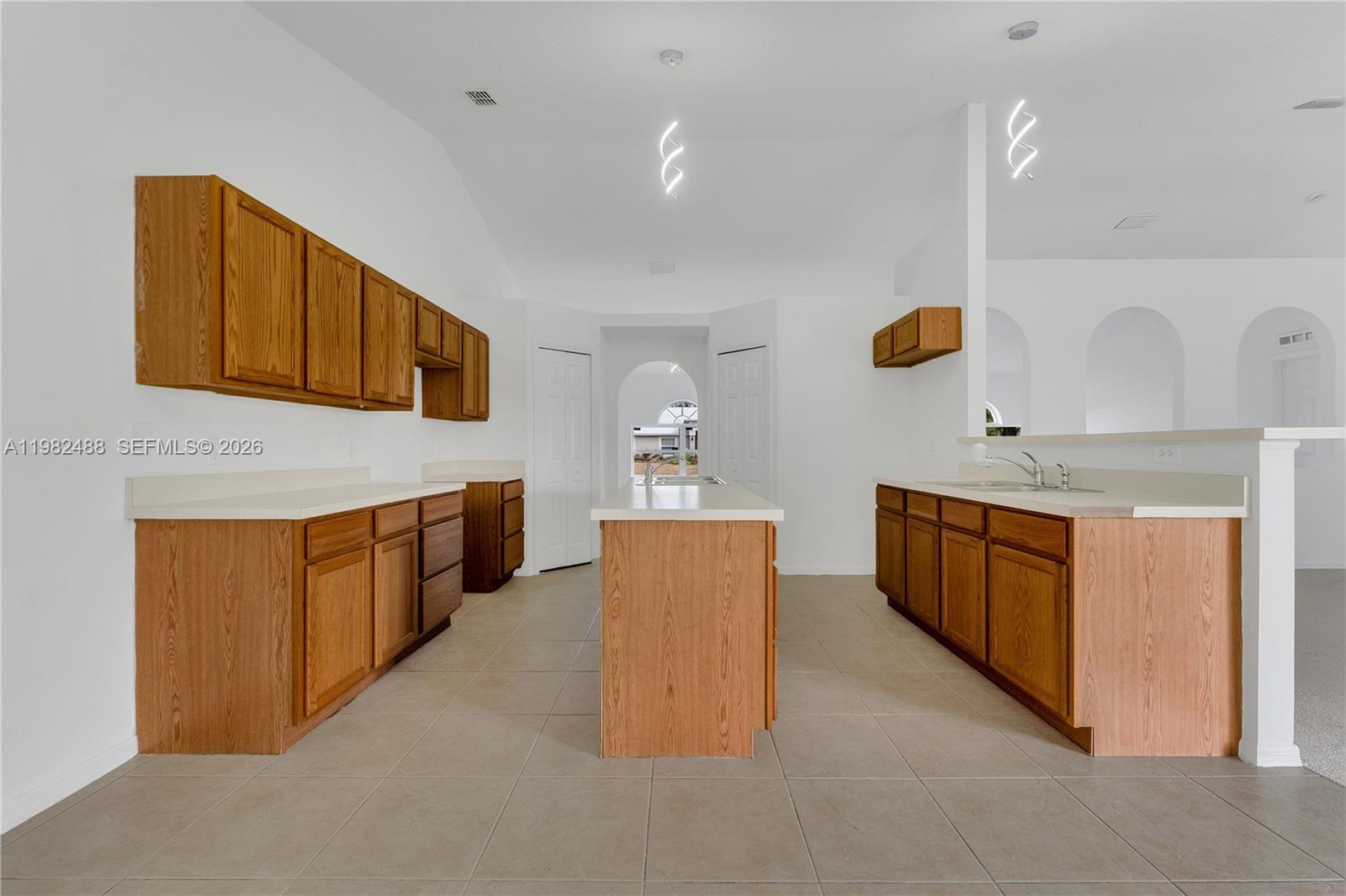 PORT ST LUCIE SECTION 33 - Residential