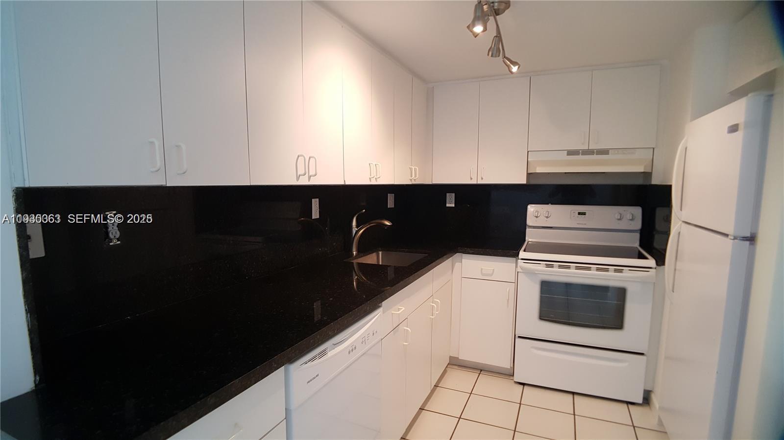 View photos, virtual tours, details... 7832 Collins Ave 403