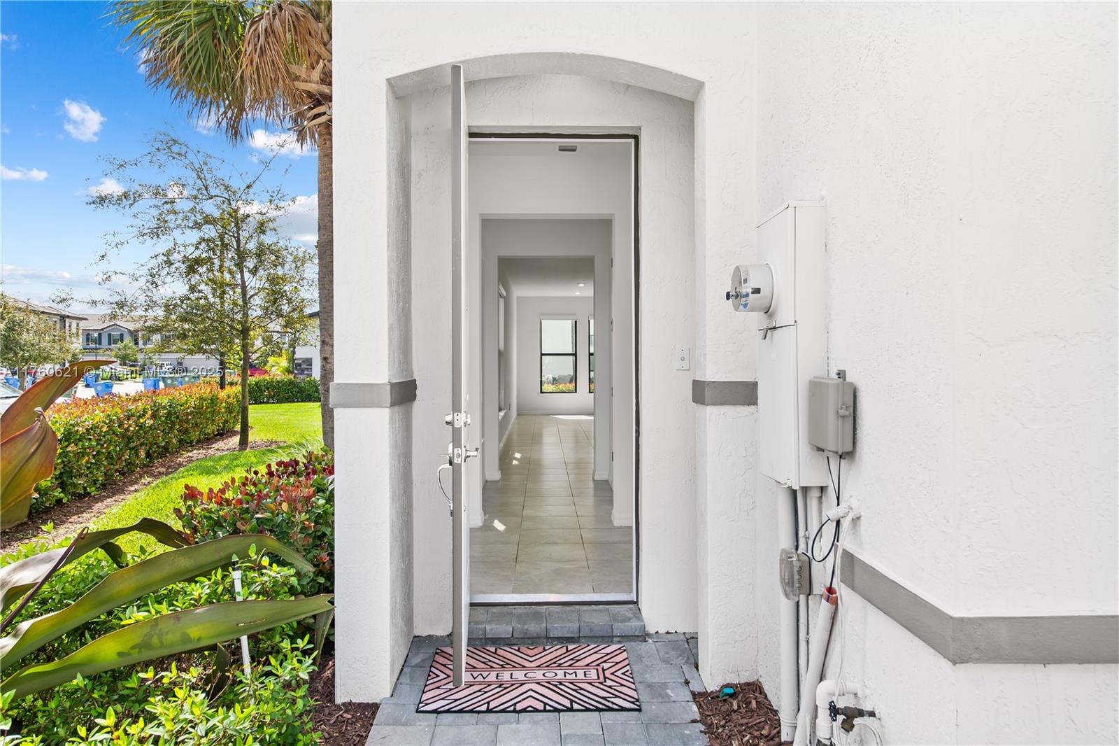 2102 N Appleton Cir N 2102