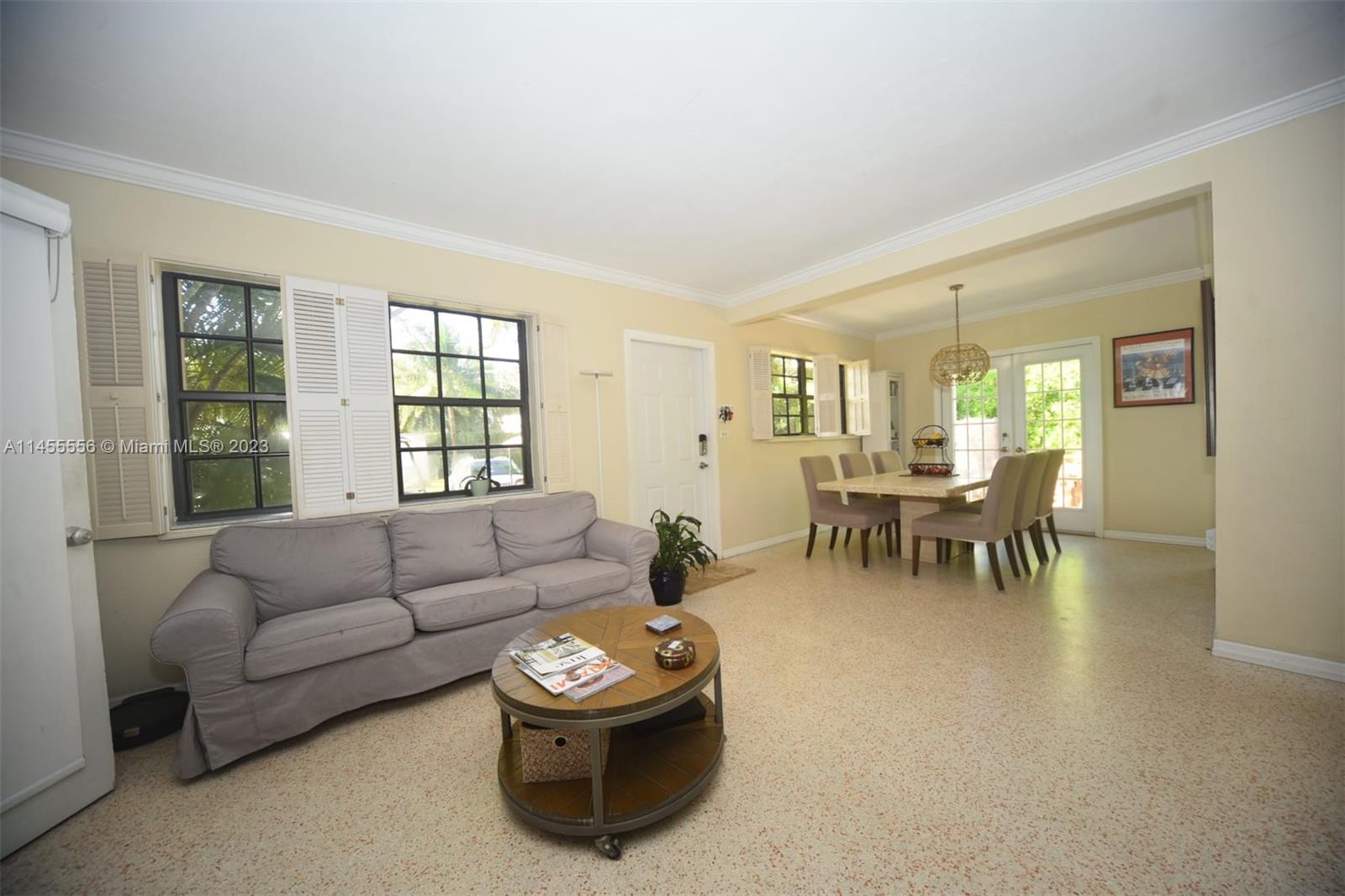 TROPICAL ISLE HOMES SUB 4 - Residential