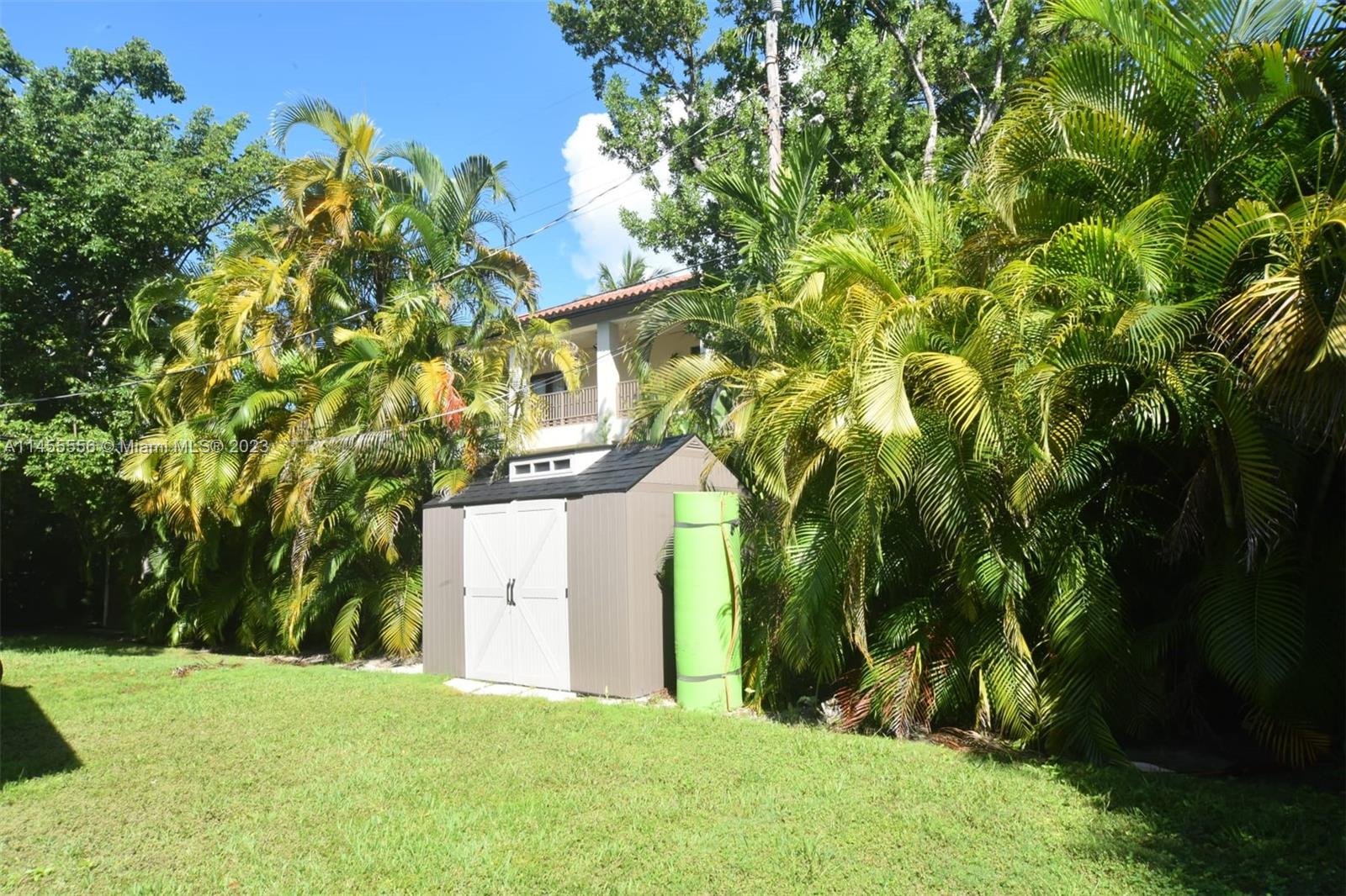 TROPICAL ISLE HOMES SUB 4 - Residential