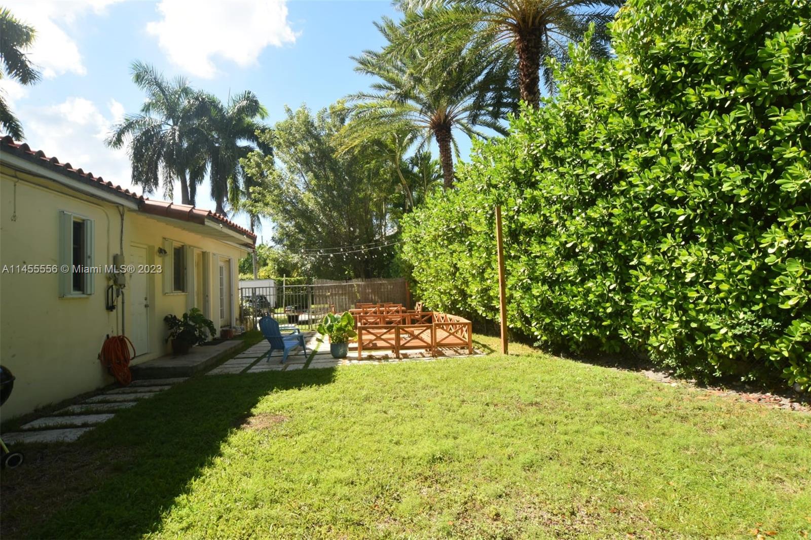 TROPICAL ISLE HOMES SUB 4 - Residential