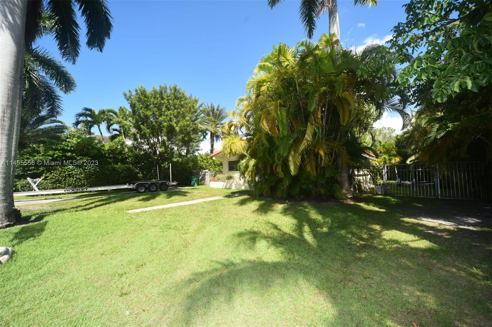 TROPICAL ISLE HOMES SUB 4 - Residential