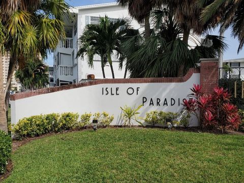 440 Paradise Isle Blvd Unit 304, Hallandale Beach, FL 33009 - #: A11533088