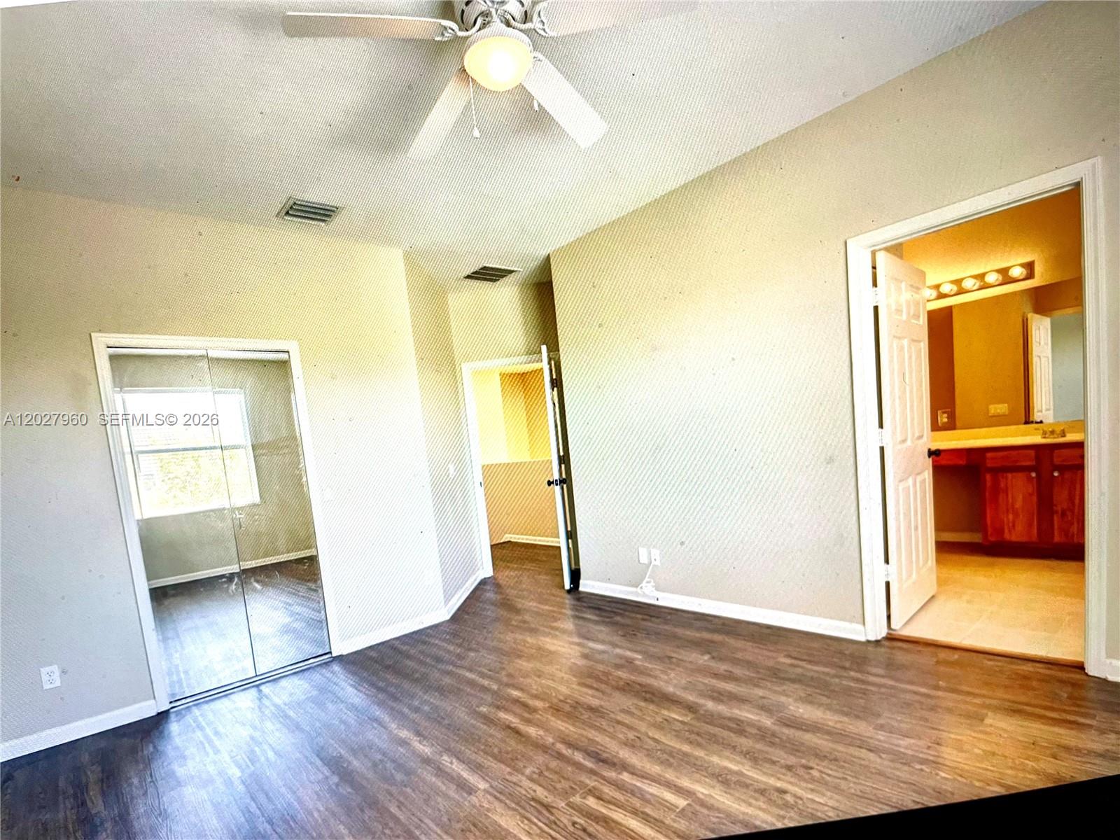 730 NW Leonardo Cir