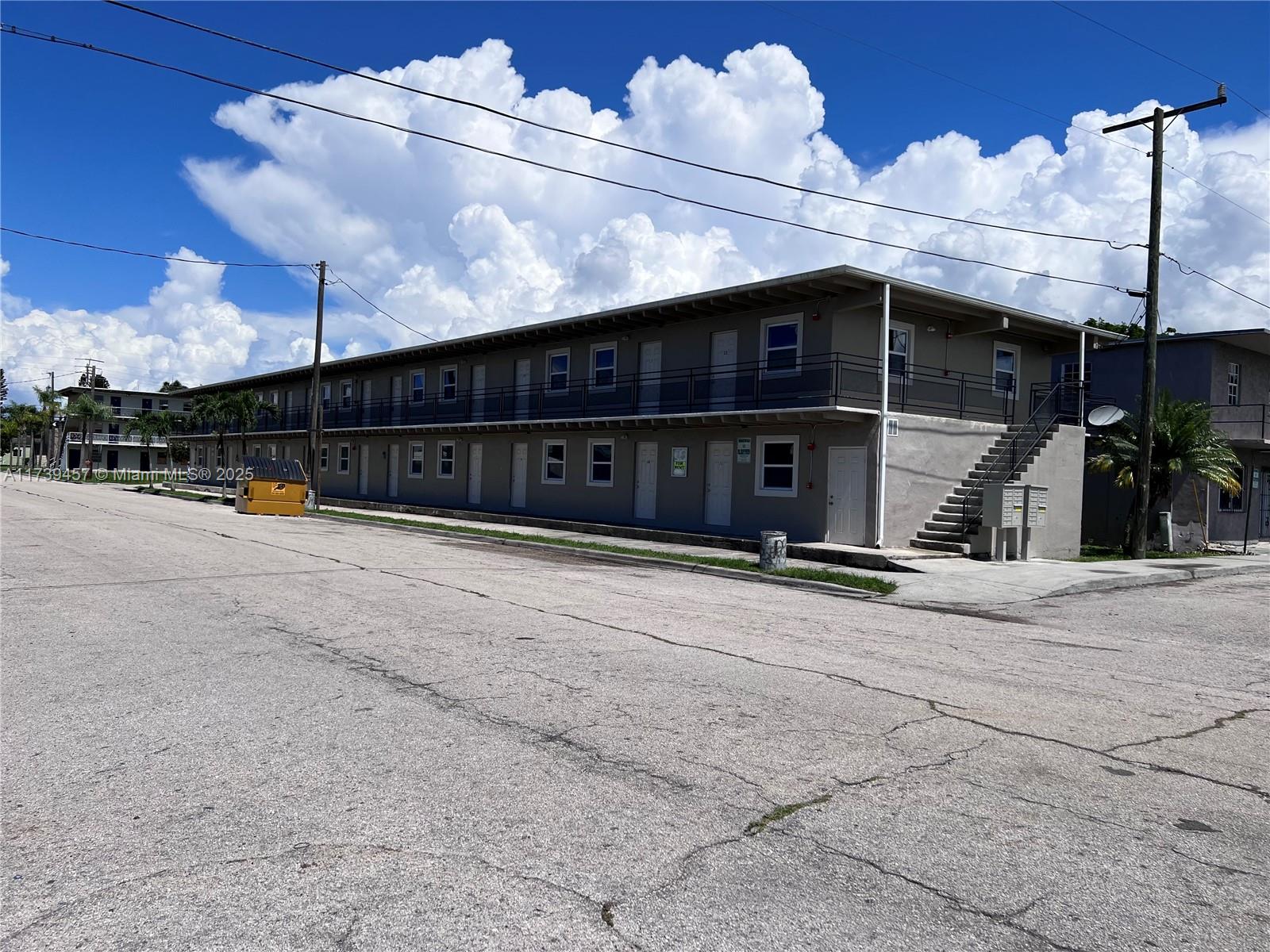 354 Rardin Ave 2