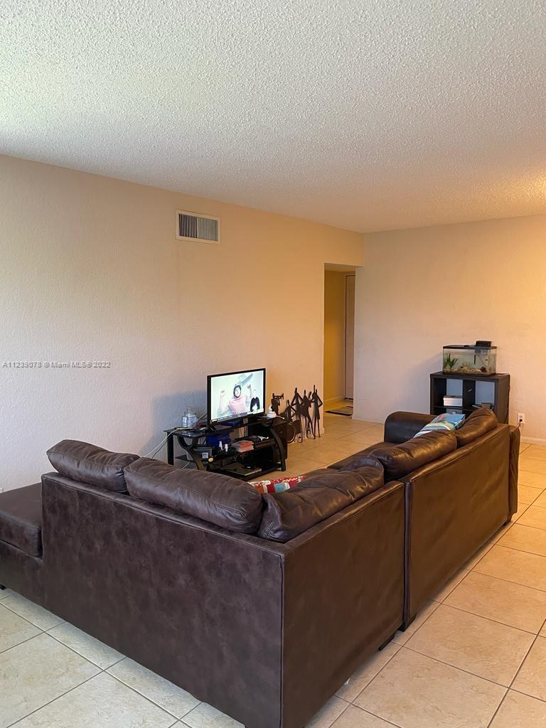 COCO CAY CONDO - Residential