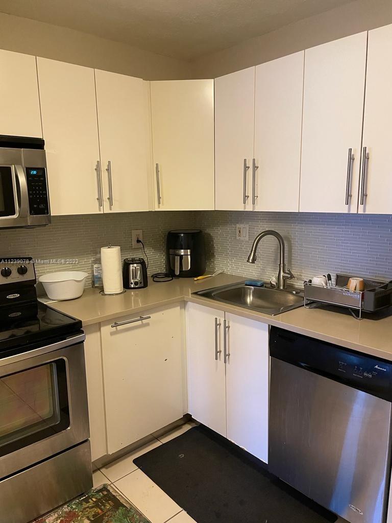 COCO CAY CONDO - Residential