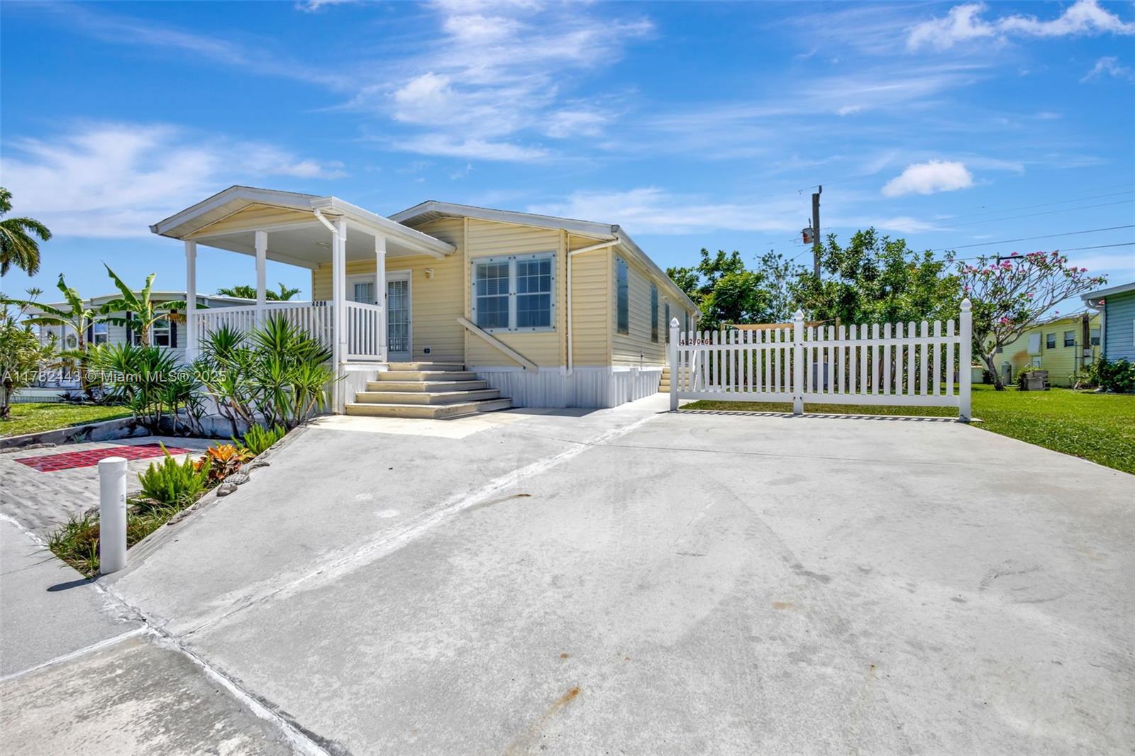 View photos, virtual tours, details... 4206 Mocking Bird Dr