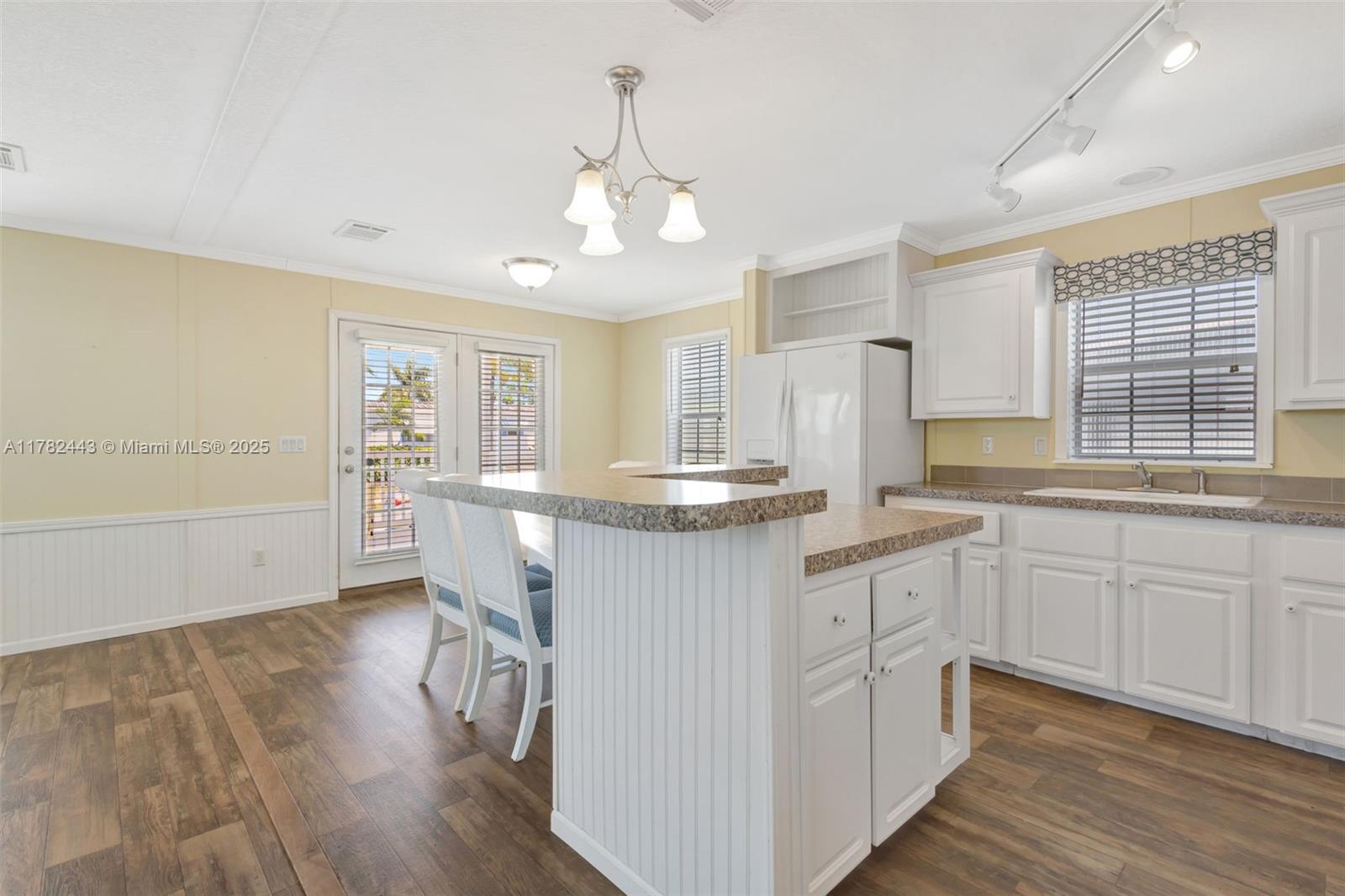NORTHERN PINES MOBILE HOM - Residential