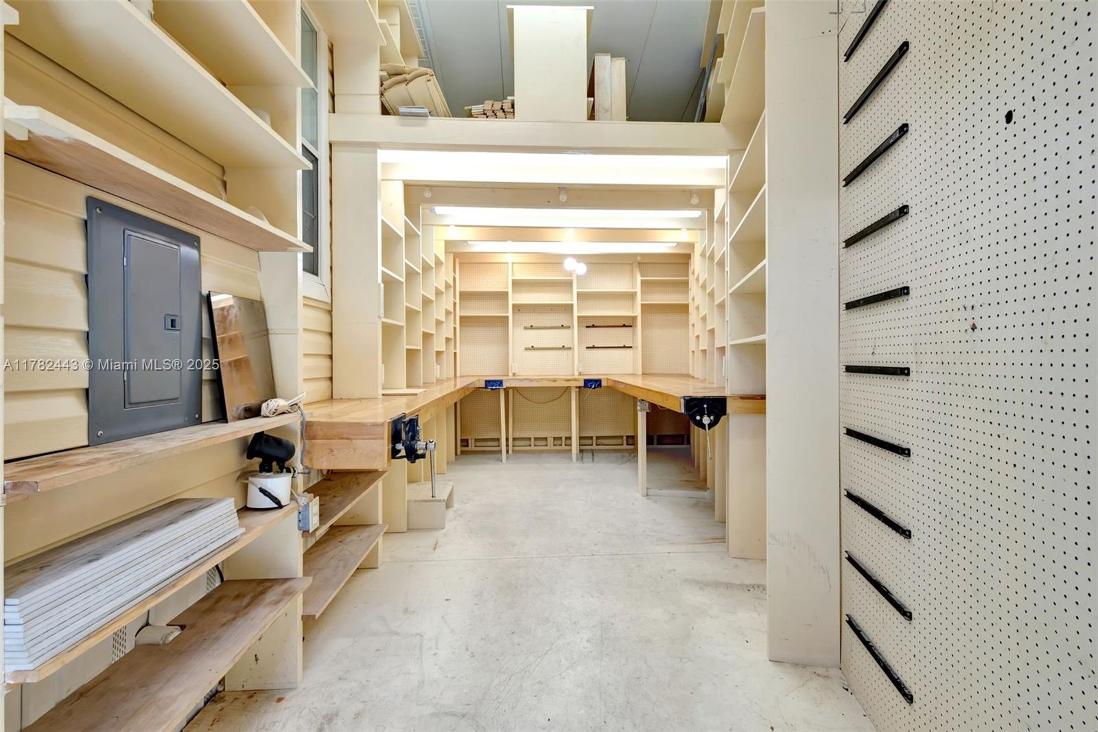 NORTHERN PINES MOBILE HOM - Residential