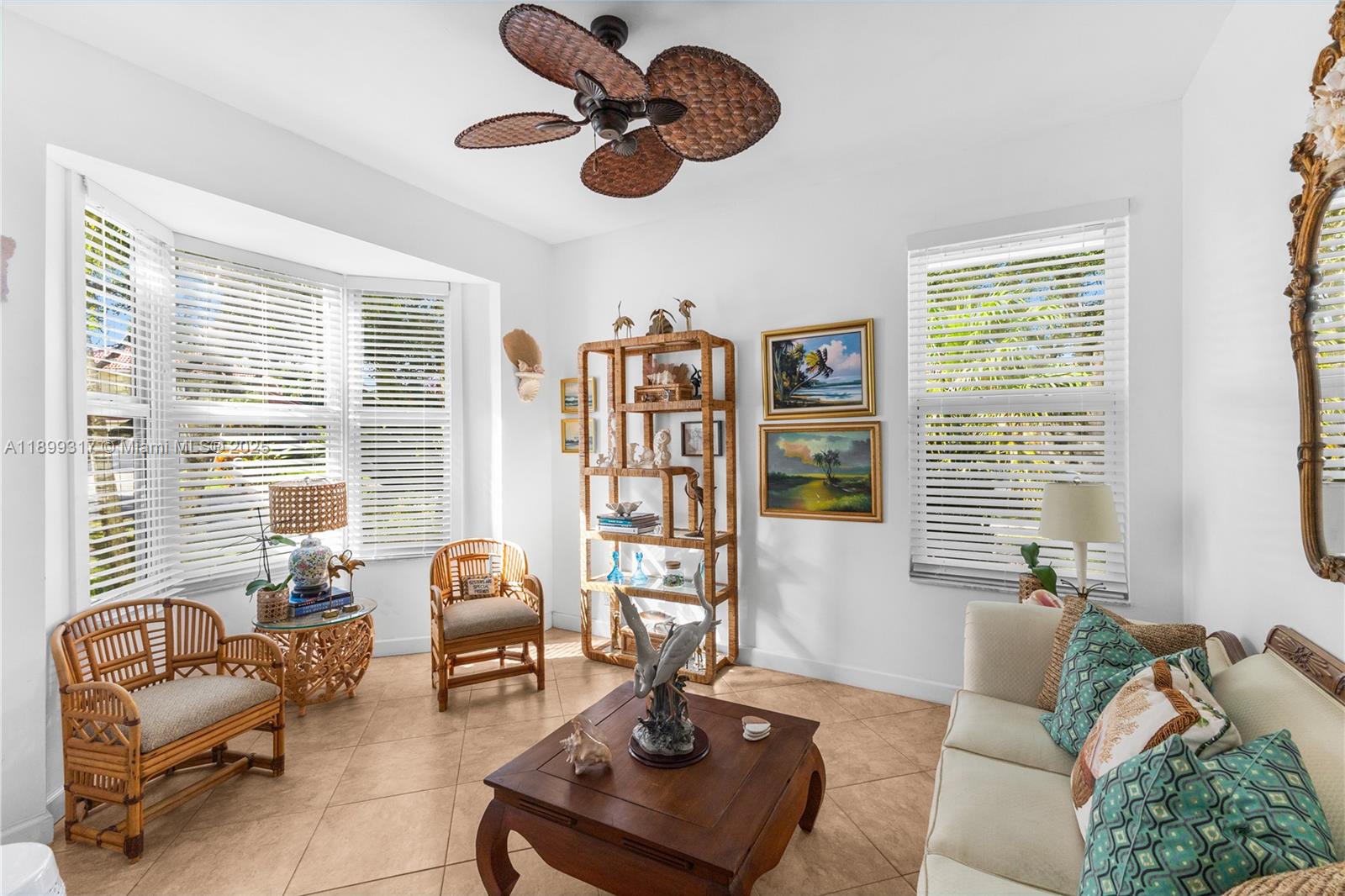 EMBASSY LAKES - Residential