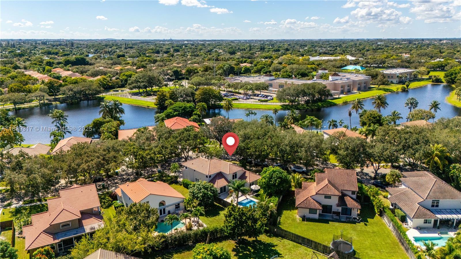 EMBASSY LAKES - Residential