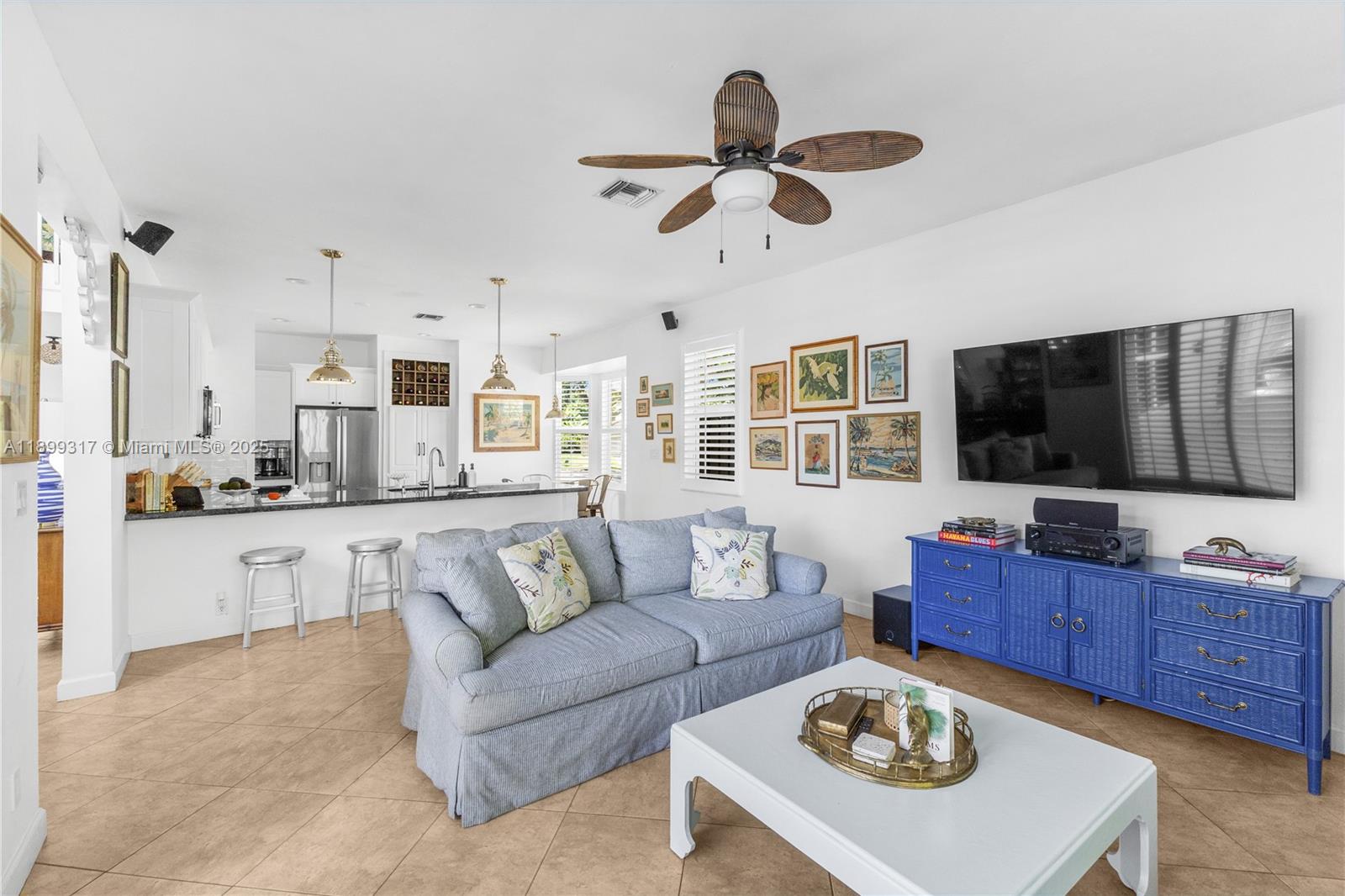 EMBASSY LAKES - Residential