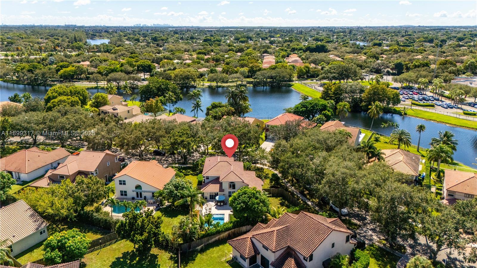 EMBASSY LAKES - Residential