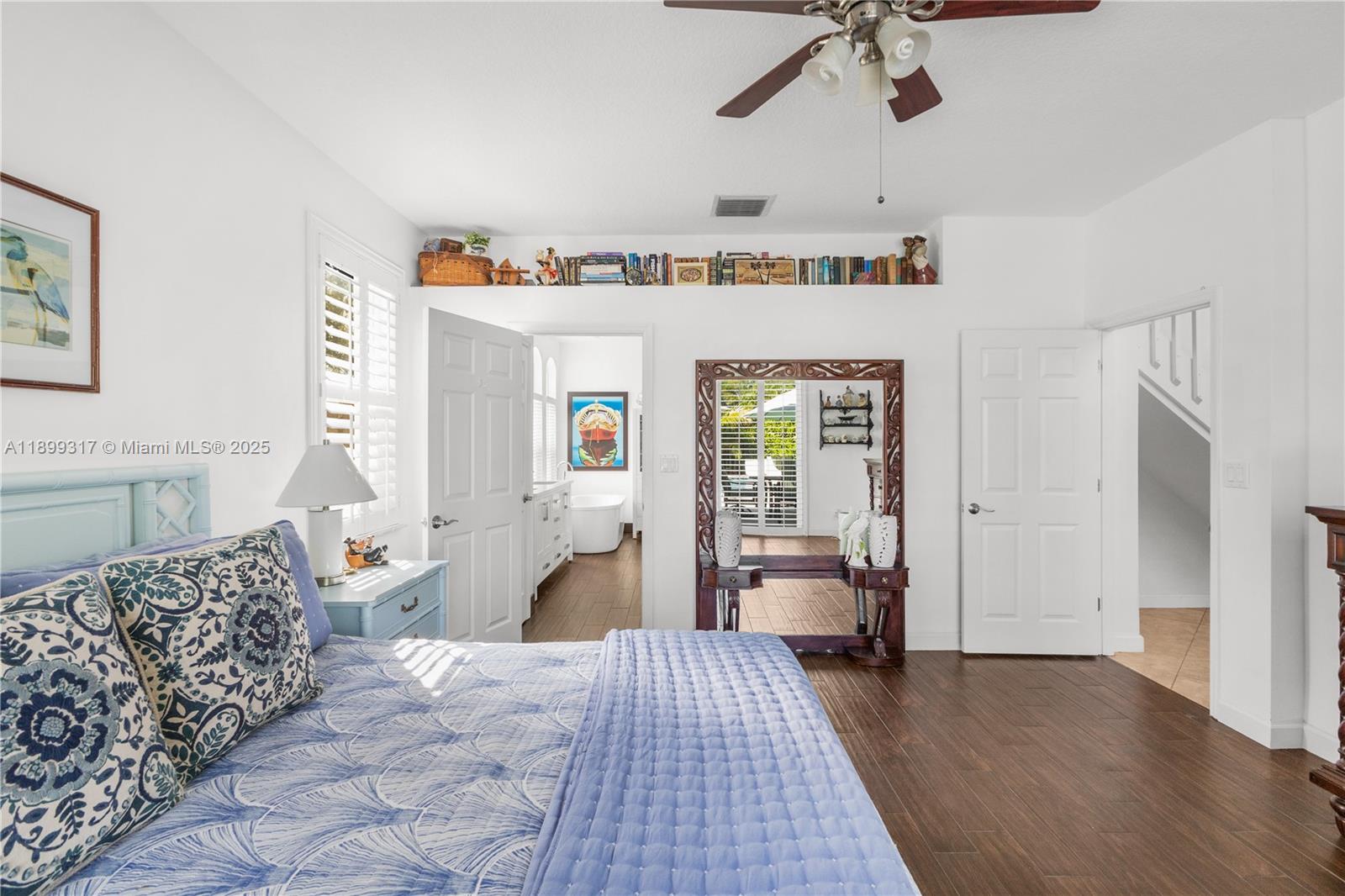 EMBASSY LAKES - Residential