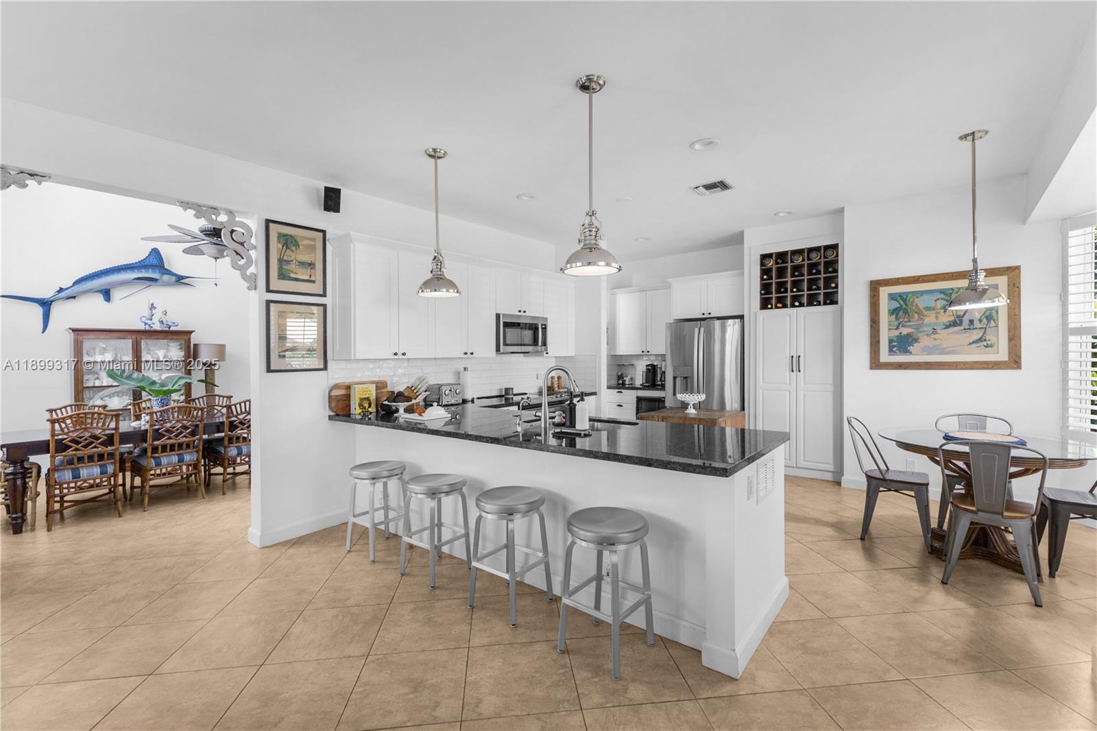 EMBASSY LAKES - Residential