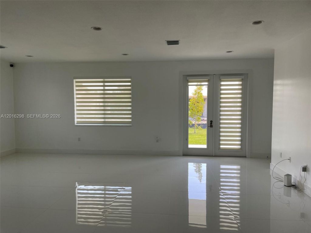 Photo of 1765 SE Aires Ln, Port St Lucie, FL 34984 (MLS # A12016298)