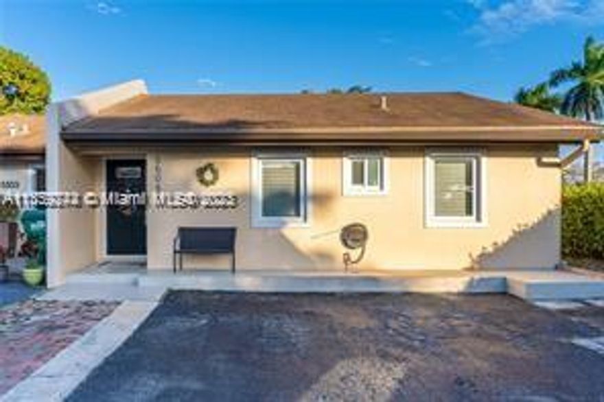 Excellent 3 bed/2 bath townhome with impact windows .Enjoy the convenience of 2 assigned parking spaces in front of the unit. Townhome features renovated kitchen with granite counters, stainless steel appliances, new lighting, remodeled bathrooms, tile floors, freshly painted, and patio for entertainment.RAPID APPROVAL.