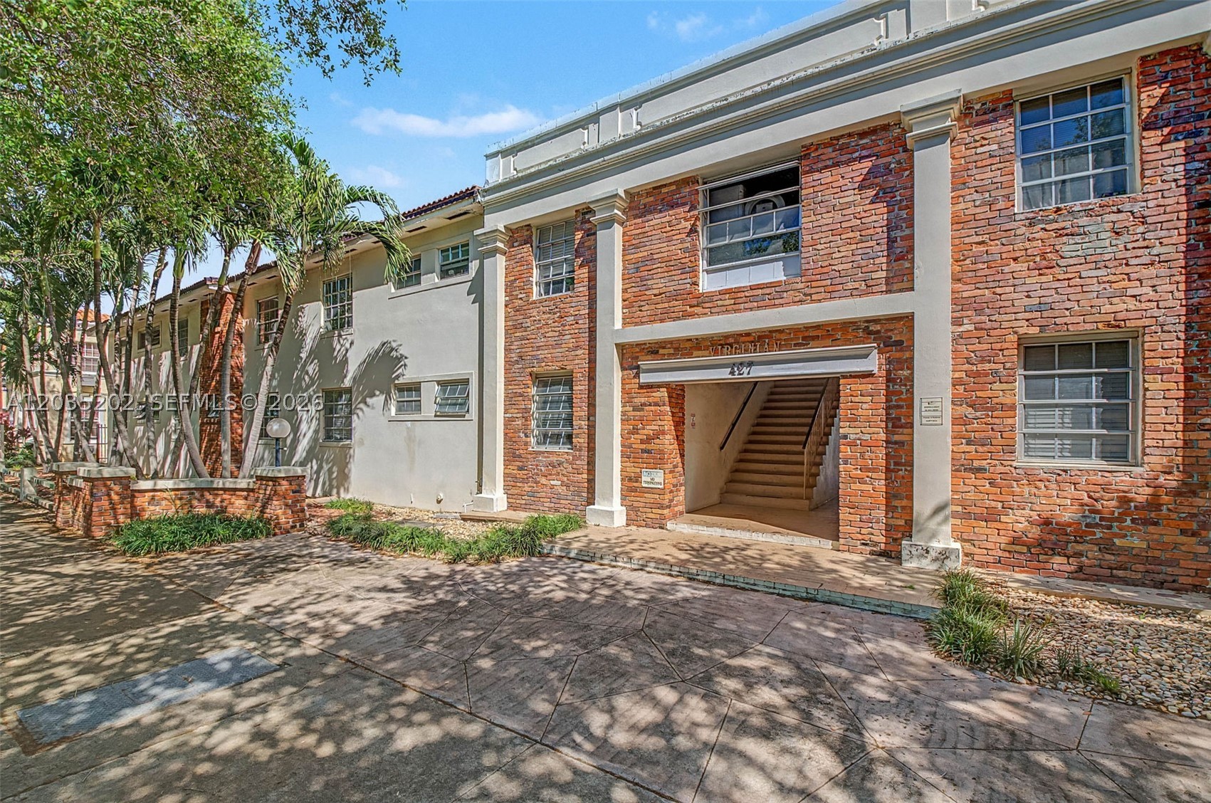 Photo 1 of 7 — 427 Anastasia Ave 11, Coral Gables, FL 33134