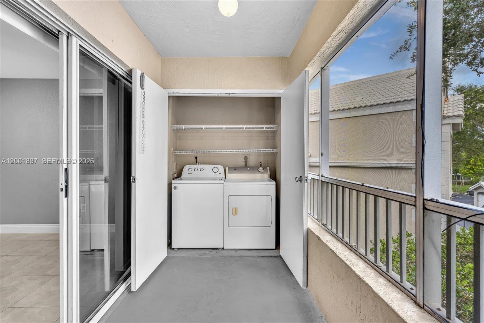 LAKEVIEW CLUB CONDO - Residential Lease