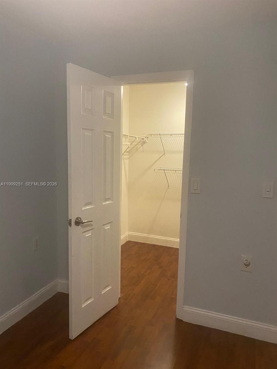 7060 NW 179th St 211