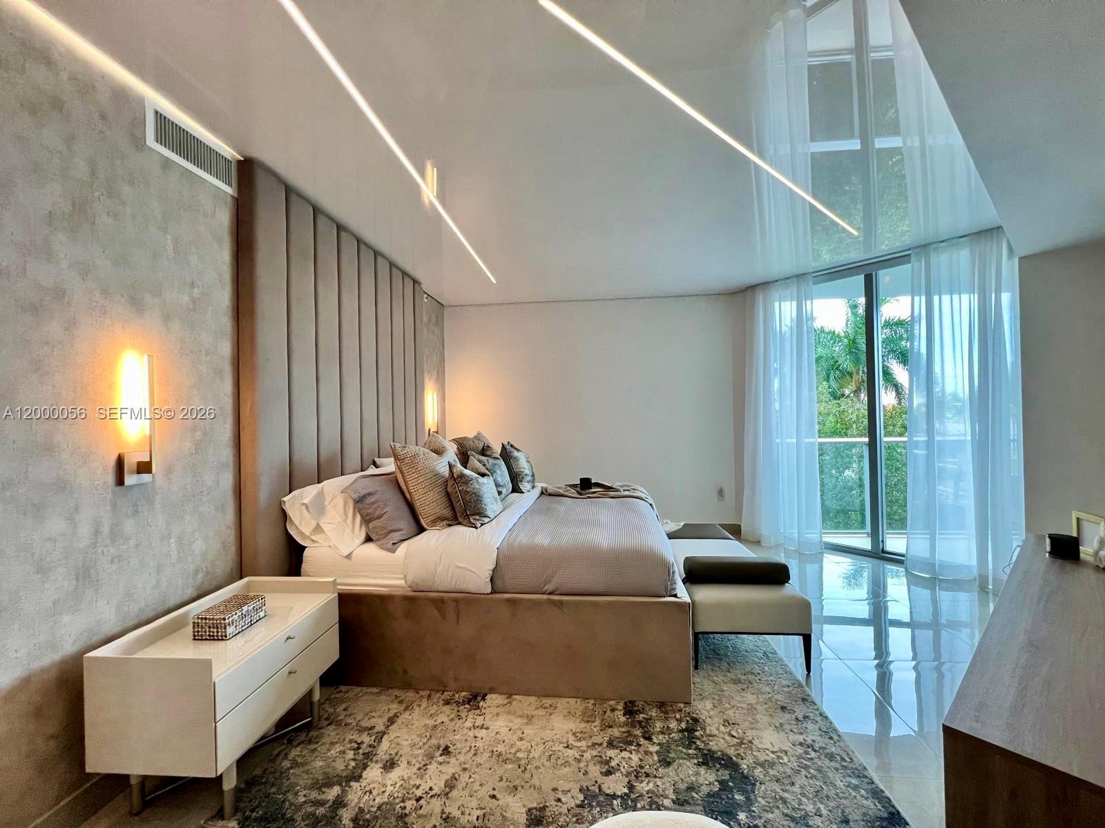 17301 Biscayne Blvd 308