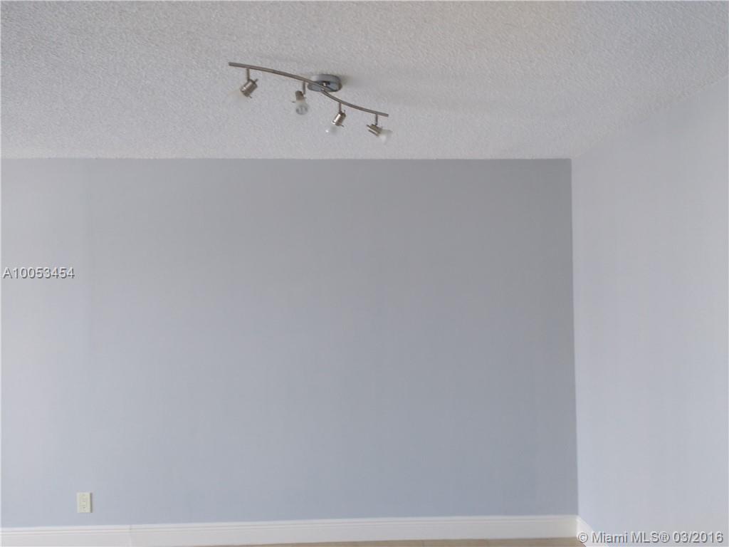 Ashleigh House Condo - Residential Lease