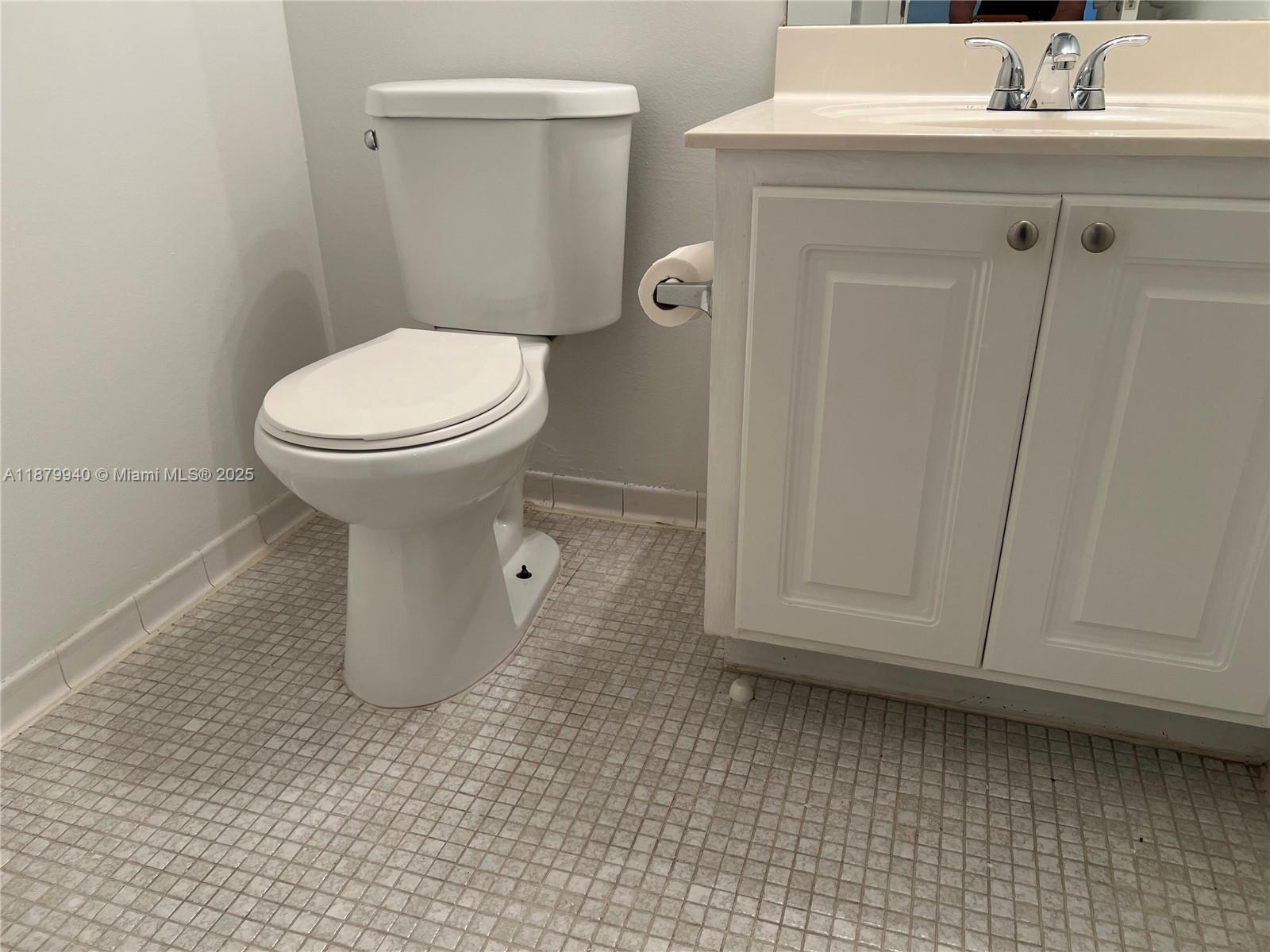 OCEANVIEW BUILDING A COND - Residential Lease