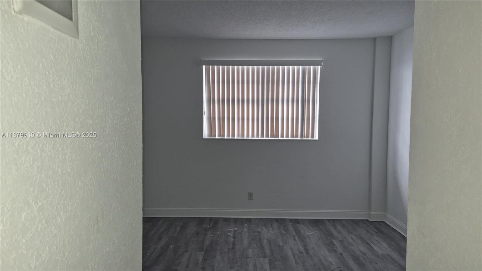 OCEANVIEW BUILDING A COND - Residential Lease