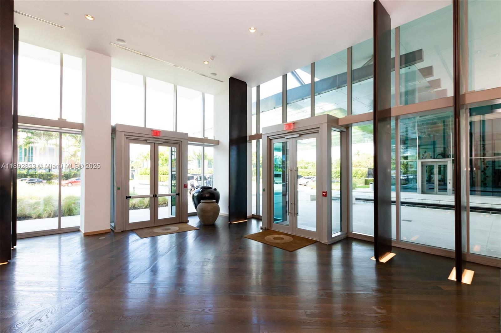 OCEANA KEY BISCAYNE CONDO - Residential Lease