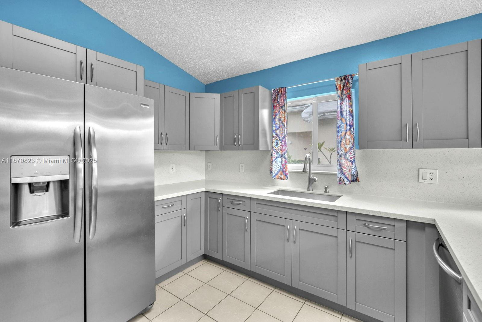 Silver Lakes Emerald Sound - Residential