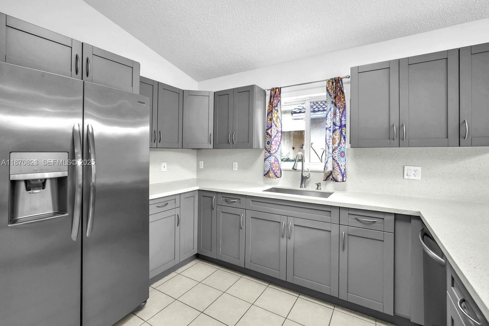 Silver Lakes Emerald Sound - Residential